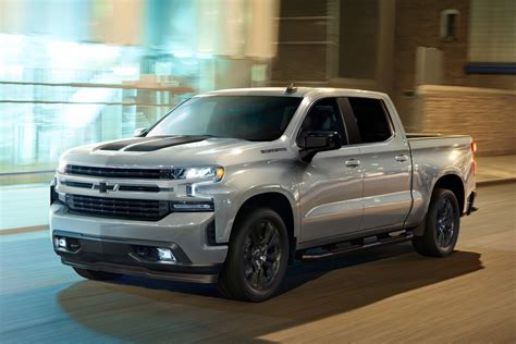 Another Look At The Refreshed 2024 Silverado RST - GM Authority