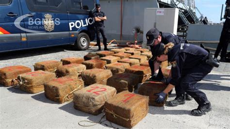 Another one from Domuschievi's ship arrested for cocaine smuggling.  Where are the Bulgarian owners in the scheme?