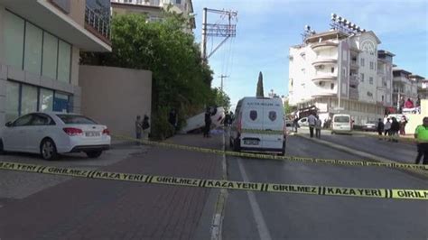 Antalya'da otomobilin çarptığı yaya hayatını kaybetti - Son Dakika Haberleri