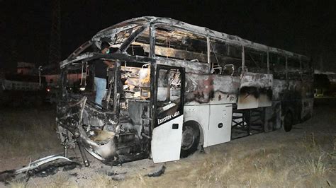 Antalya da yanan otobüs