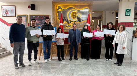 Antalya-Kepez Teomanpaşa Halk Eğitimi Merkezi -Aşçı Yardımcısı Kursu .