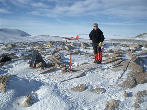 Antarctica explorer and University of Texas researcher to be honored with Polar Medal