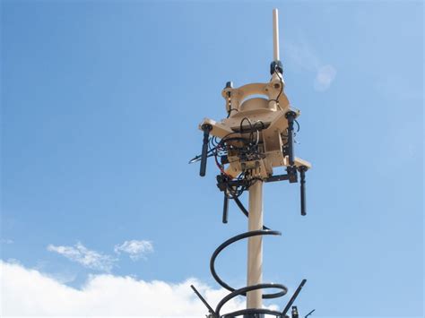 Search for the locations of cell towers and antennas to determine cell reception.