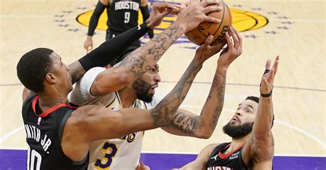 Anthony Davis has double-double in Lakers’ 107-97 win over Houston to keep Rockets winless on road