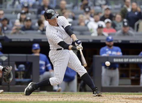 Anthony Volpe’s 2-run homer, DJ LeMahieu’s walk-off single lead Yankees to 3-2 over the Blue Jays