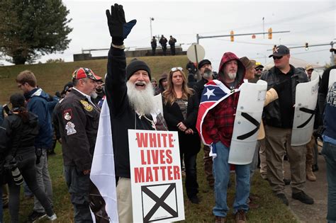 Anti-fascists confront white nationalist rally in Leeds