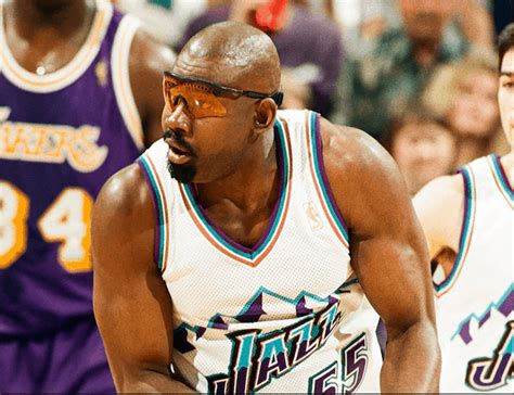 View the biography of Vancouver Grizzlies Forward Antoine Carr on ESPN. Includes career history and teams played for. 