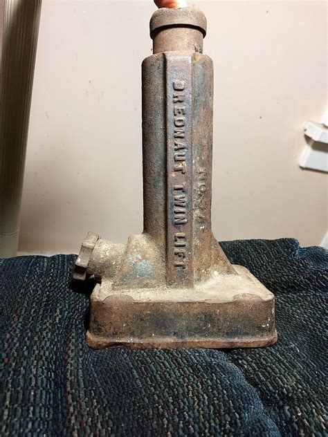 Antique 1928 Auto Specialties Mfg CO,ST JOSEPH MICH, Cast Iron Bottle ...