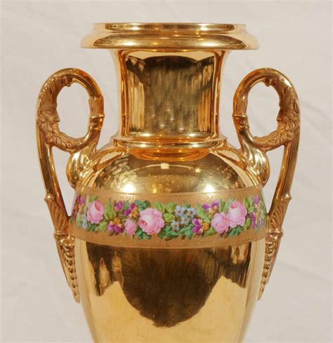 Antique And Vintage Vases - 428 For Sale on 1stDibs