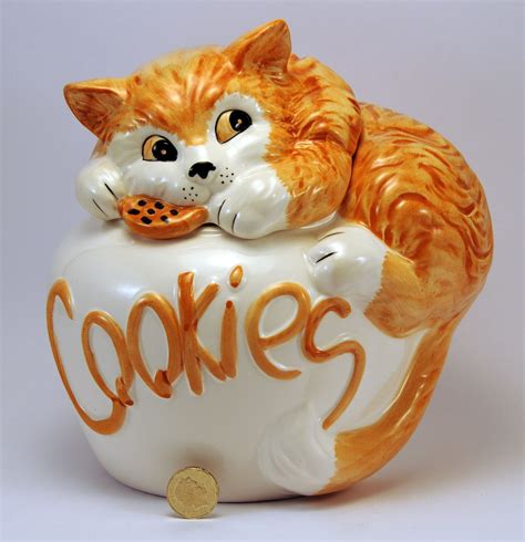 Antique cat cookie jar value. VINTAGE TEDDY BEAR COOKIE JAR USA, California Originals, POTTERY # 405 1950S $70.00 California Original - Tortoise And The Lazy Hare Eating Cookies - Cookie Jar 