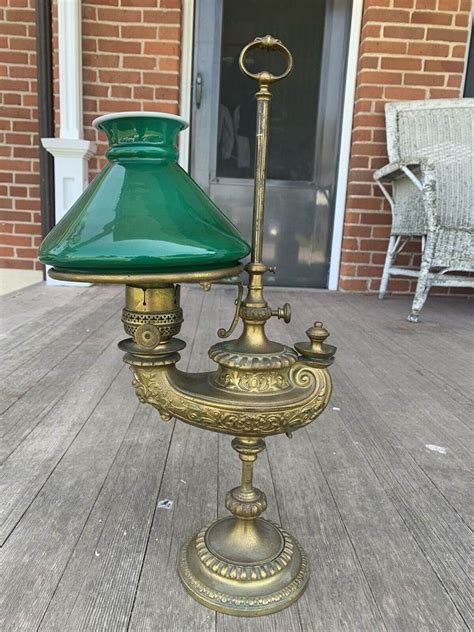 Antique lamp supply. 8" to 9" Pendant Glass Lamp Shades. Vintage and antique style lighting and lamp parts superstore with fast shipping and excellent customer service. 