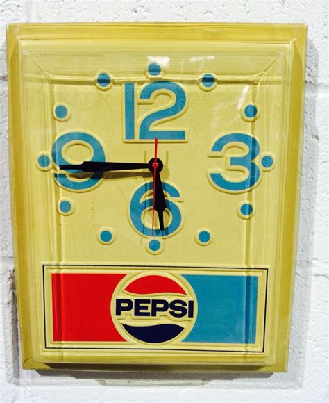 Vintage Pepsi Wall Clock Parrt Or Repair Only 4/90 4 watchers. 16