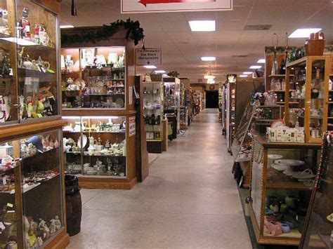 Well Hello!Today, I was super nervous.We returned to Jeffrey's Antique mall in Findlay Ohio!I was nervous because I didn't know if our last visit was a one-o.... 