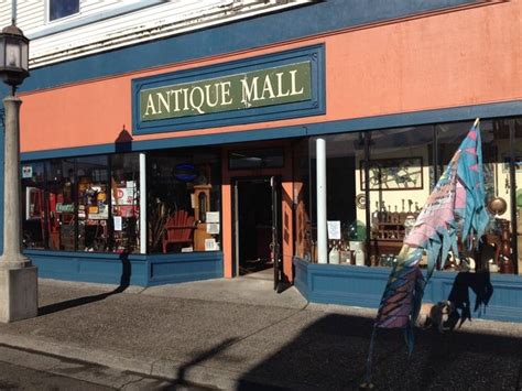 Antique stores in medford oregon. Little Antique Mall (corner of NE Holmes Rd and Hwy 101 in Lincoln city) and Street Car Village (corner of SE 64th Street and Hwy 101 in Lincoln City) I was bummed when the "Perhaps Today" store closed. Got a lot of great vintage blazers shirts there. Pirate's Cove in Newport is great. I live on the north coast. 