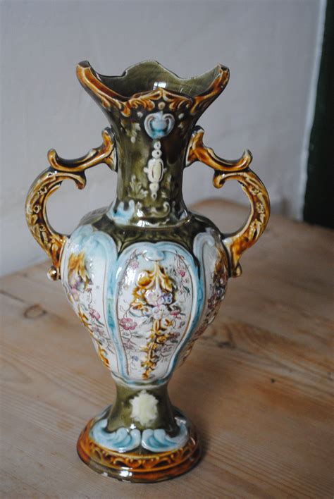 An assortment of antique Chinese pottery vases is available at 1stDibs. Frequently made of ceramic, pottery and clay, all antique Chinese pottery vases available were constructed with great care.There are all kinds of antique Chinese pottery vases available, from those produced as long ago as the 18th Century to those made as recently as the 20th Century.. 