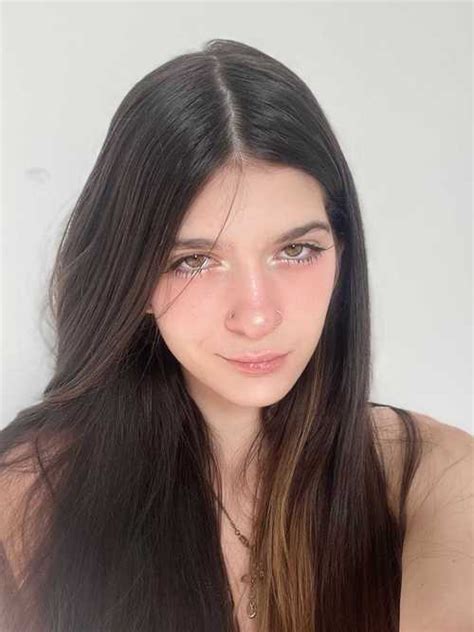 🍑 [CLIP] Antonellaa2 Onlyfans Leak