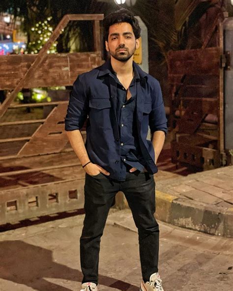 Anuj pandit biography of christopher