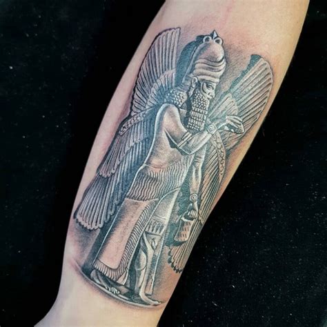 The Anunnaki tattoo meanings that resonate most An interest in demons. Some of us choose to go for an Anunnaki tattoo because we have an interest in demons and evil. That is not to say that you are evil, per se, just that you have an inherent interest in stories and tales of demonhood.