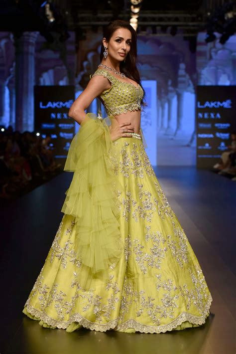 Anushree reddy. Hailing from Hyderabad, Anushree Reddy paid homage to the erstwhile Nizami Princess of Hyderabad through her collection. Far from ordinary prints, colours … 