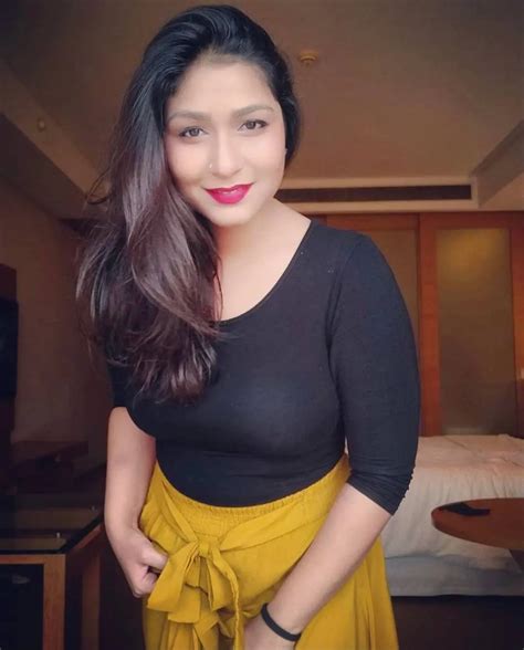 Anyone Have Anything Of Her Leaked 🍑 [CLIP]