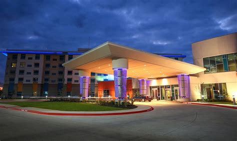 Apache casino hotel lawton ok. Must be 21 or older to attend. Apache Casino Hotel proudly presents Roots & Boots starring Sammy Kershaw, Collin Raye and Aaron Tippin on Friday, August 5, 2022 at 7:30pm. Doors open at 6:30pm. Apache Casino Hotel is located at 2315 E. Gore Blvd, Lawton, OK 73501. Guests must be 21. Concerts guests wishing to purchase alcohol … 