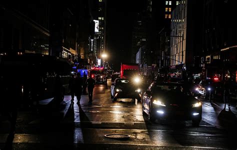 Apagón en NYC: breve falla eléctrica dejó a residentes  sin luz y causó caos