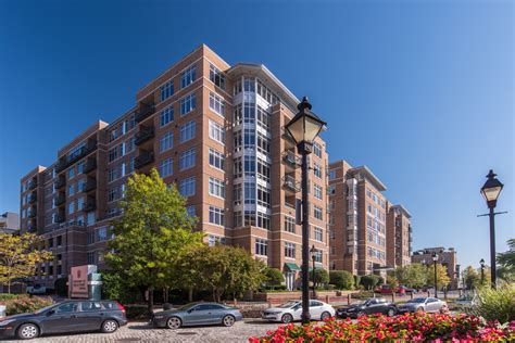 Apartment buildings downtown baltimore. Mar 23, 2023 · Between 2020 and 2021, Baltimore added 395 apartments through office space conversions, according to the real estate data firm Yardi, and conversions nationally hit an all-time high during the ... 