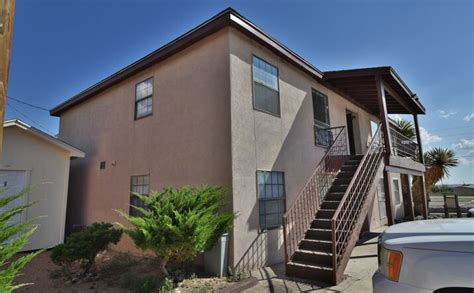 Apartment in las cruces. Sierra Verde. 2600 E Idaho Ave, Las Cruces, NM 88011. $795 - 1,025. 1-3 Beds. (575) 339-6823. Report an Issue Print Get Directions. See all available apartments for rent at Sunset Peak Apartments in Las Cruces, NM. Sunset Peak Apartments has rental units ranging from 500-1350 sq ft starting at $500. 