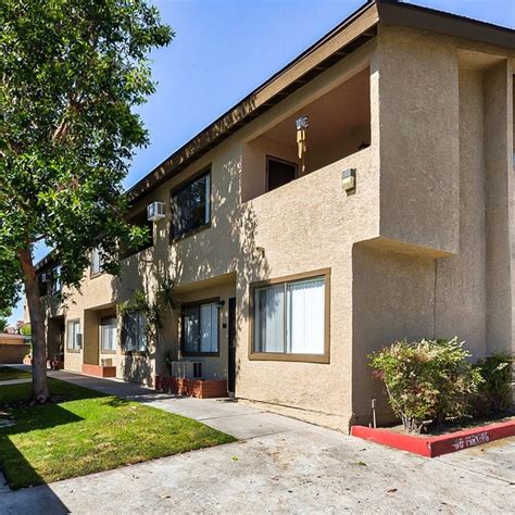 Apartment ontario. The median Ontario, CA rent is $2,808 which is above the national median rent of $1,469. In addition to the rent cost, you need to also account for costs of basic utilities consisting of water, garbage, electric and natural gas. Check with … 