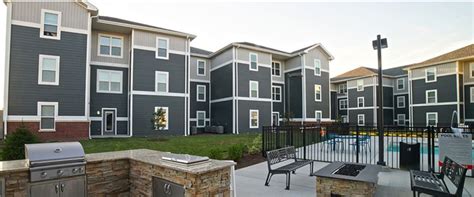 Apartments edwardsville il. Virtual Tour. $1,257 - 2,829. 1-2 Beds. Specials. Dog & Cat Friendly Fitness Center Pool Refrigerator Kitchen In Unit Washer & Dryer Walk-In Closets Clubhouse. (618) 538-3054. Report an Issue Print. See all available apartments for rent at Old Town Townhomes in Edwardsville, IL. Old Town Townhomes has rental units . 