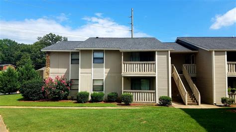 Apartments florence al. The Woodlands Apartment Homes. 1125 Bradshaw Dr, Florence, AL 35630. 1–3 Bds. 1–2 Ba. 713-1,247 Sqft. 2 Units Available. Managed by Pankey Properties. 