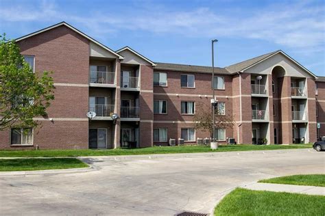 Apartments for Rent with Garage in Lincoln, NE