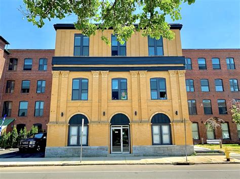 Apartments for rent in ansonia ct. The Residences at Main. 5085 Main St, Trumbull, CT 06611. $2,270 - 3,100. 1-2 Beds. 1 Month Free. Dog & Cat Friendly Fitness Center Pool Dishwasher In Unit Washer & Dryer Microwave EV Charging Smoke Free. (475) 271-2568. Report an Issue Print Get Directions. See all available apartments for rent at 83 Cottage Avenue in Ansonia, CT. 83 … 