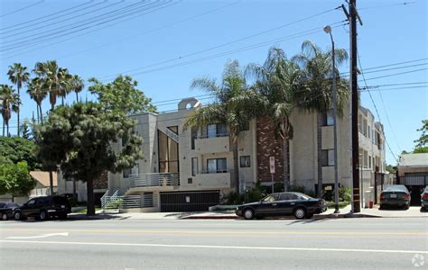 Apartments for rent in canoga park. Apartments for rent in Canoga Park, California have a median rental price of $2,921. There are 194 active apartments for rent in Canoga Park, which spend an average of 38 days on the market. 