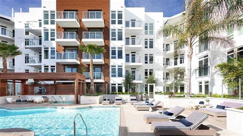 Apartments for rent in hollywood. El Centro Apartments and Bungalows. 6200 Hollywood Blvd Hollywood, CA 90028. from $2,275 Studio to 2 Bedroom Apartments Available Now. Student Housing. Verified. (213) 474-3481. Customer Reviewed. 