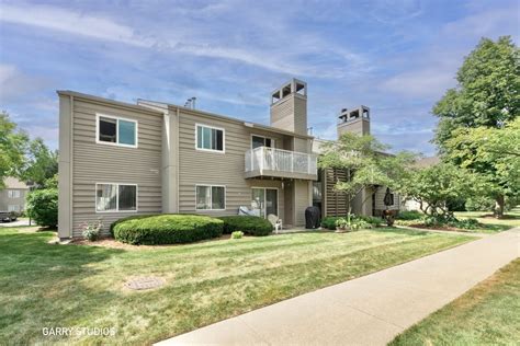 Apartments for rent in lombard il. Martin's Point Apartment Homes. 2101 S Finley Rd, Lombard, IL 60148. Virtual Tour. $2,175 - 2,779. 1-2 Beds. Dog & Cat Friendly Fitness Center Pool Dishwasher Refrigerator Kitchen In Unit Washer & Dryer Walk-In Closets. (331) 215-8414. International Village Lombard. 1300 S Finley Rd, Lombard, IL 60148. 