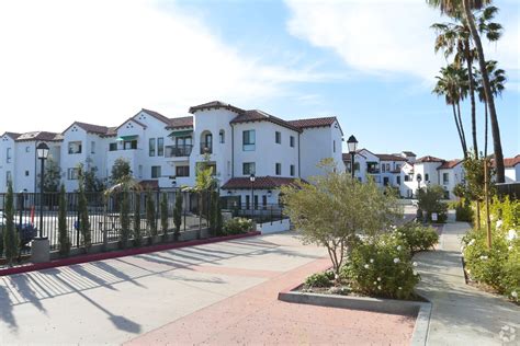 Apartments for rent in san clemente ca. The average one-bedroom apartment in San Clemente, CA is 634 square feet. What is the price range for a one-bedroom apartment in San Clemente, CA? For a one-bedroom apartment in San Clemente, you can expect to pay between $1,669 and $3,326. 