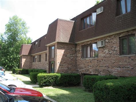 Apartments for rent in waukegan il. Dog & Cat Friendly Fitness Center Pool Dishwasher In Unit Washer & Dryer Balcony Microwave Patio. (262) 800-4225. Report an Issue Print Get Directions. See all available apartments for rent at Whispering Oaks Apartments in Waukegan, IL. Whispering Oaks Apartments has rental units ranging from 700-850 sq ft starting at $1100. 