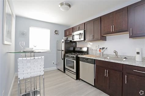 4 days ago · Beautiful 2 bedroom! $1,425 DREXELBROOK-SPECIAL FREE MONTH. 2/7 · 2br · Drexel Hill. $1,425. hide. no image. Well maintain 1 bedroom apartment/great location. 2/23 · 1br · Germantown in Philadelphia, PA. $875.. 