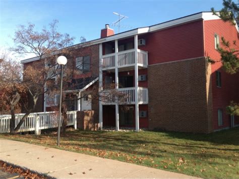 Apartments for rent traverse city mi. See all available apartments for rent at Lake Pointe Village in Traverse City, MI. Lake Pointe Village has rental units ranging from 560-1070 sq ft starting at $1100. 
