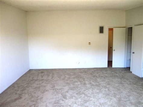 craigslist Apartments / Housing For Rent in Dudley, MA. see 