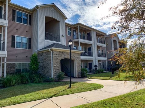 Apartments in bossier city la. Rent Trends. As of March 2024, the average apartment rent in North Bossier is $868 for one bedroom, $1,124 for two bedrooms, and $1,529 for three bedrooms. Apartment rent in North Bossier has decreased by -4.1% in the past year. 
