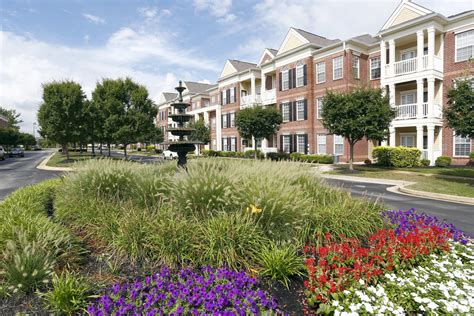 Apartments in carmel indiana. The community is situated on the edge of Carmel and Indianapolis, located at the southeast corner of 96th Street and Westfield Blvd. Units are a mix of studio, one, two and three bedroom apartments. With more than 40 years of experience in creating deluxe living spaces in Indiana, it is our purpose to provide an enjoyable living experience. 