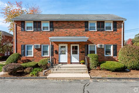 Apartments in chicopee ma. See Apartment 1 L for rent at 291 East St in Chicopee, MA from $1000 plus find other available Chicopee apartments. Apartments.com has 3D tours, HD videos, reviews and more researched data than all other rental sites. 