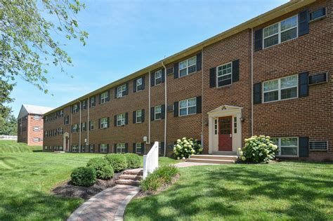 Apartments in claymont de. Dog & Cat Friendly Fitness Center Pool Dishwasher Refrigerator Kitchen In Unit Washer & Dryer Walk-In Closets. (610) 708-0677. Apartments at Pine Brook. 1314 Wharton Dr, Newark, DE 19711. 