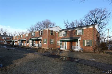 Apartments in east hartford ct. Virtual Tour. $1,950 - 3,525. 1-3 Beds. Specials. Dog & Cat Friendly Fitness Center Pool Elevator. (860) 431-3152. Report an Issue Print Get Directions. See all available apartments for rent at 57 Gould Dr in East Hartford, CT. 57 Gould Dr has rental units . 