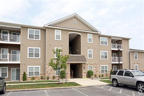 Apartments in elizabethtown pa. Act quickly; affordable apartments in Elizabethtown PA exist but don’t stay on the market for long. When shopping for a cheap apartment, it’s important to establish your list of must-have features before beginning. Stay flexible during the rental shopping process as you may have to sacrifice certain amenities to meet your budget. You could ... 