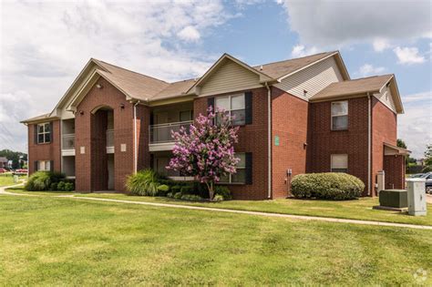 Apartments in gallatin tn. Stoneridge Farms at the Hunt Club Apartments. 2325 Nashville Pike, Gallatin, TN 37066. Videos. Virtual Tour. $1,255 - 2,065. 1-3 Beds. Dog & Cat Friendly Fitness Center Pool Dishwasher Kitchen In Unit Washer & Dryer Walk-In Closets Clubhouse. (615) 527-5661. 