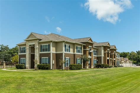 Apartments in lake jackson. 127 W Plantation Dr, Lake Jackson, TX 77566. Virtual Tour. $899 - 2,400. 1-2 Beds. (979) 481-6687. Email. Report an Issue Print Get Directions. See all available apartments for rent at The Springs of Lake Jackson in Lake Jackson, TX. The Springs of Lake Jackson has rental units ranging from 648-905 sq ft starting at $699. 