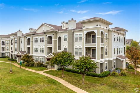  Our community features 1, 2, 3, and 4 bedroom apartments